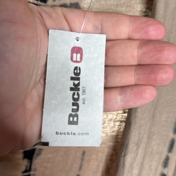 NWT H.I.P. Tie Dye Top Taupe Size Medium - Picture 5 of 8